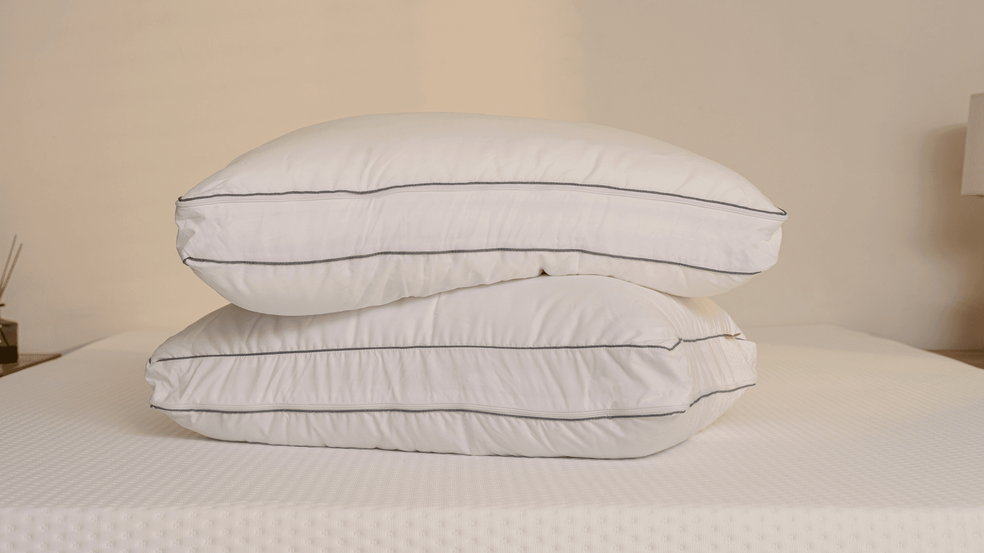 Kit 2 Travesseiros Comfort Emma